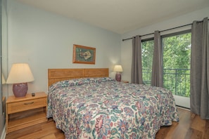 1 bedroom, iron/ironing board, WiFi (free), bed sheets