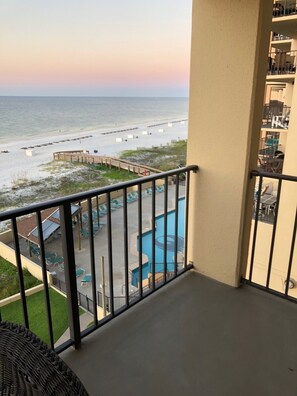 Property grounds - Beach front condo 2 BR 2 Bath Sleeps 6 (Orange Beach)