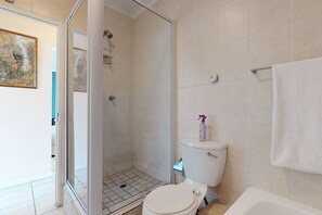 Design Apartment | Bathroom | Separate tub and shower, deep soaking tub, towels - Copper Den Condo (Cape Town)