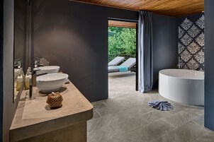 Sunset Luang Prabang Villa (two bedrooms) | Bathroom | Separate tub and shower, rainfall showerhead, hair dryer, bathrobes