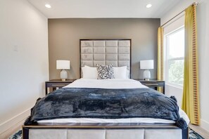 3 bedrooms, iron/ironing board - Funky | Whimsical |Steps from Highland Park (Dallas)