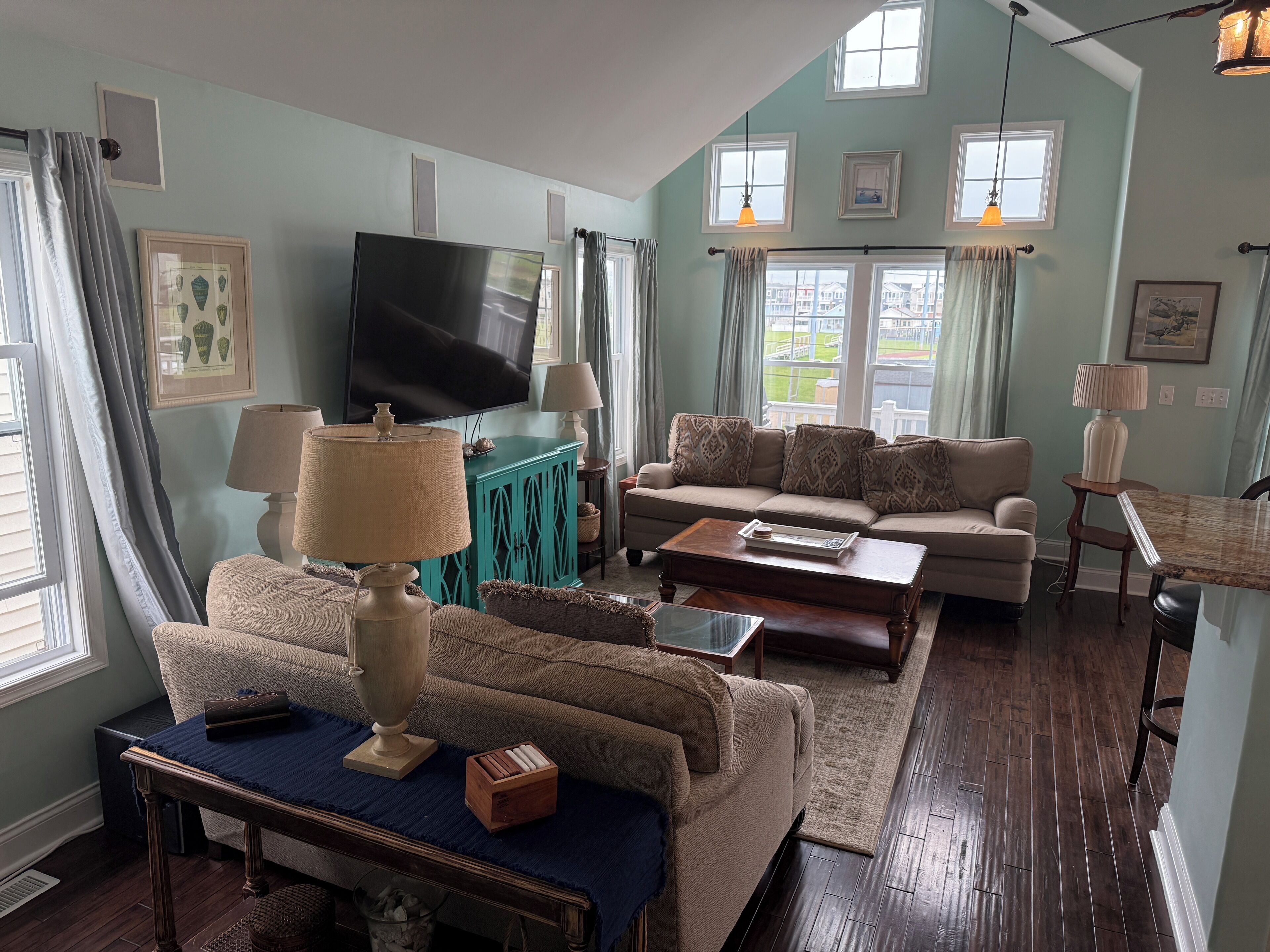 By The Bay Beautiful And Quiet 4 Bedroom Shore House With Fenced In Back Yard - Wildwood, NJ