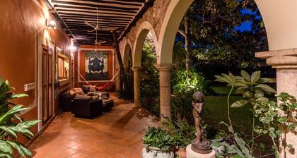 300 year old colonial mansion one block from the town square
