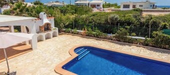 RACÓ BLAU, individual villa with pool, 3 minutes walk to various coves
