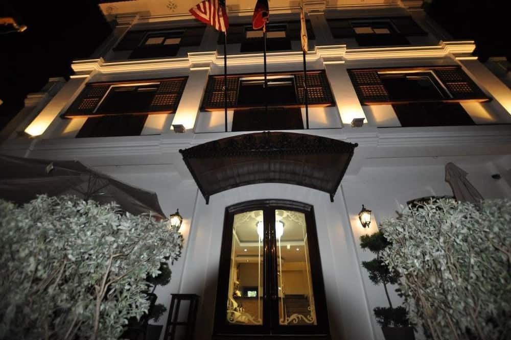 West Loch Park Hotel Vigan