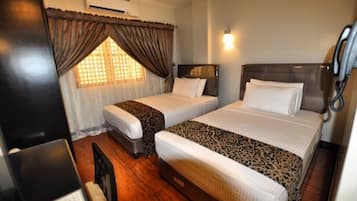 Deluxe Room | Desk, free WiFi, bed sheets