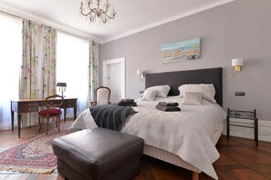 5 Schlafzimmer, schallisolierte Zimmer, Bügeleisen/Bügelbrett