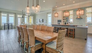 Dining - Banana Split West. Duplex with 7 bedrooms and 7.5 baths. PRIVATE HEATED pool! (Gulf Shores)