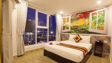 Double Room | Minibar, desk, rollaway beds, free WiFi