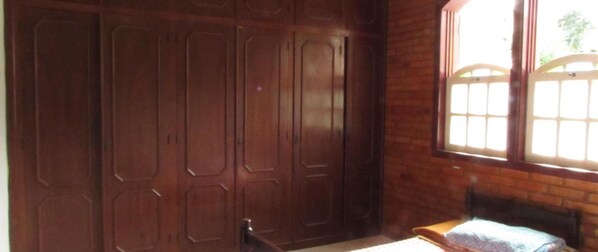 2 habitaciones, wifi y ropa de cama 