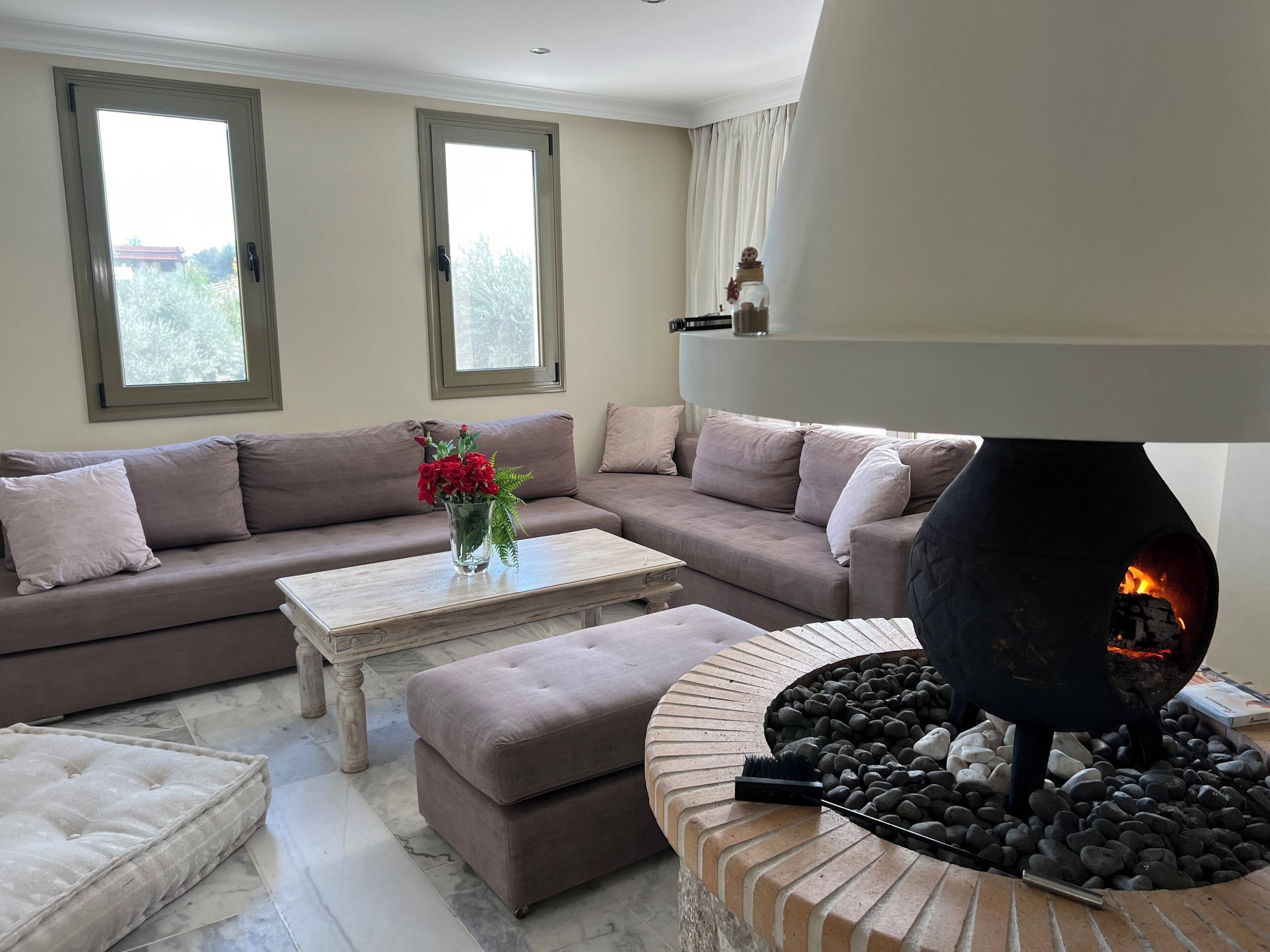 Deluxe Villa | Living area | 60-inch flat-screen TV with satellite channels, TV