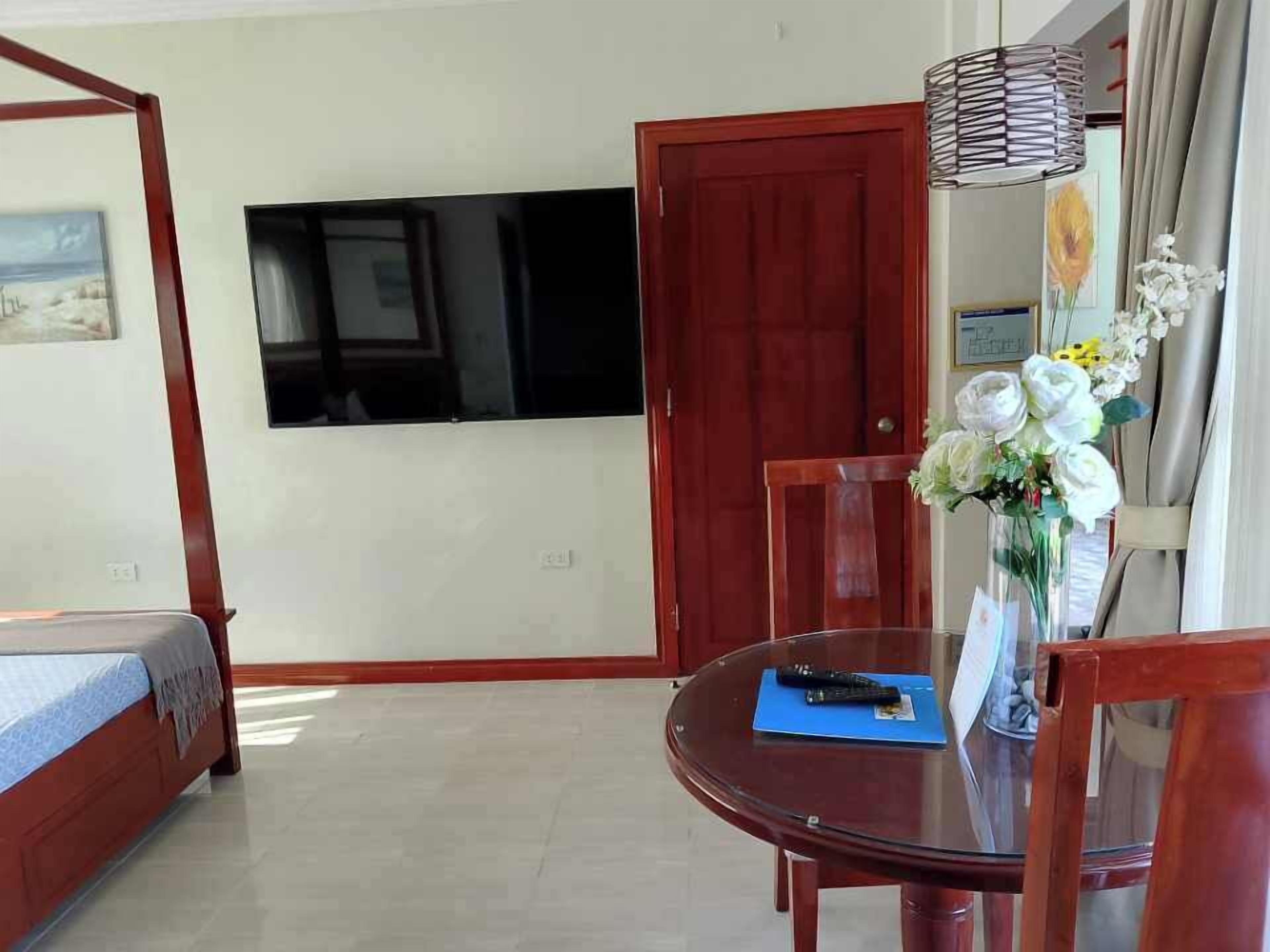 Quarto casal luxo | Frigobar, escrivaninha, Wi-Fi de cortesia, roupa de cama