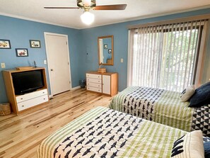 3 bedrooms, internet - Wild Peony:  Incredible views from the ever popular rooftop deck! (Ocracoke)