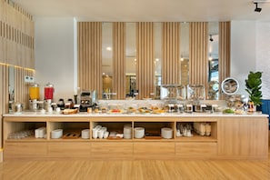 Petit déjeuner buffet