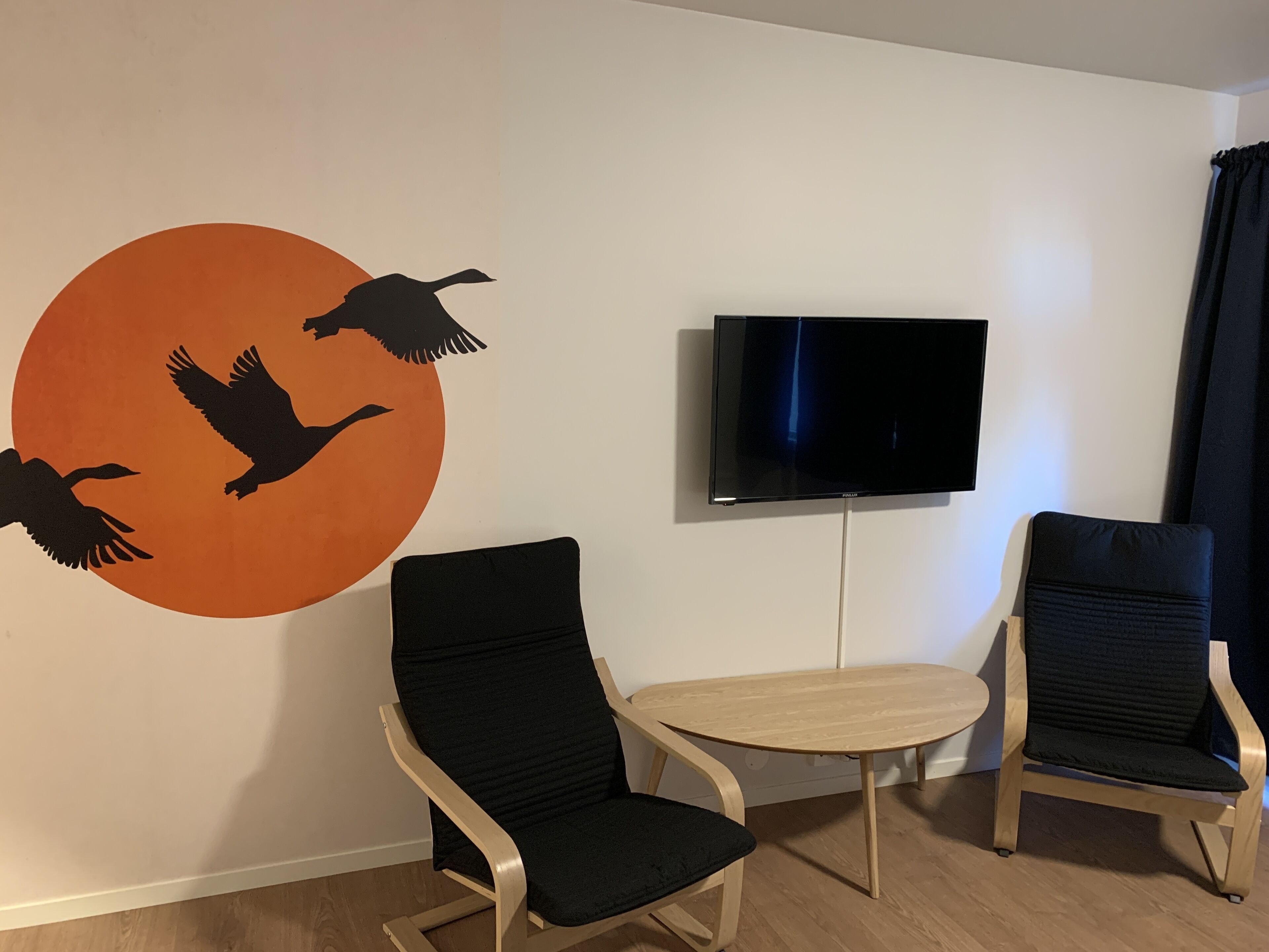 basic double room | 1 bedroom, pillow-top beds, desk, laptop workspace