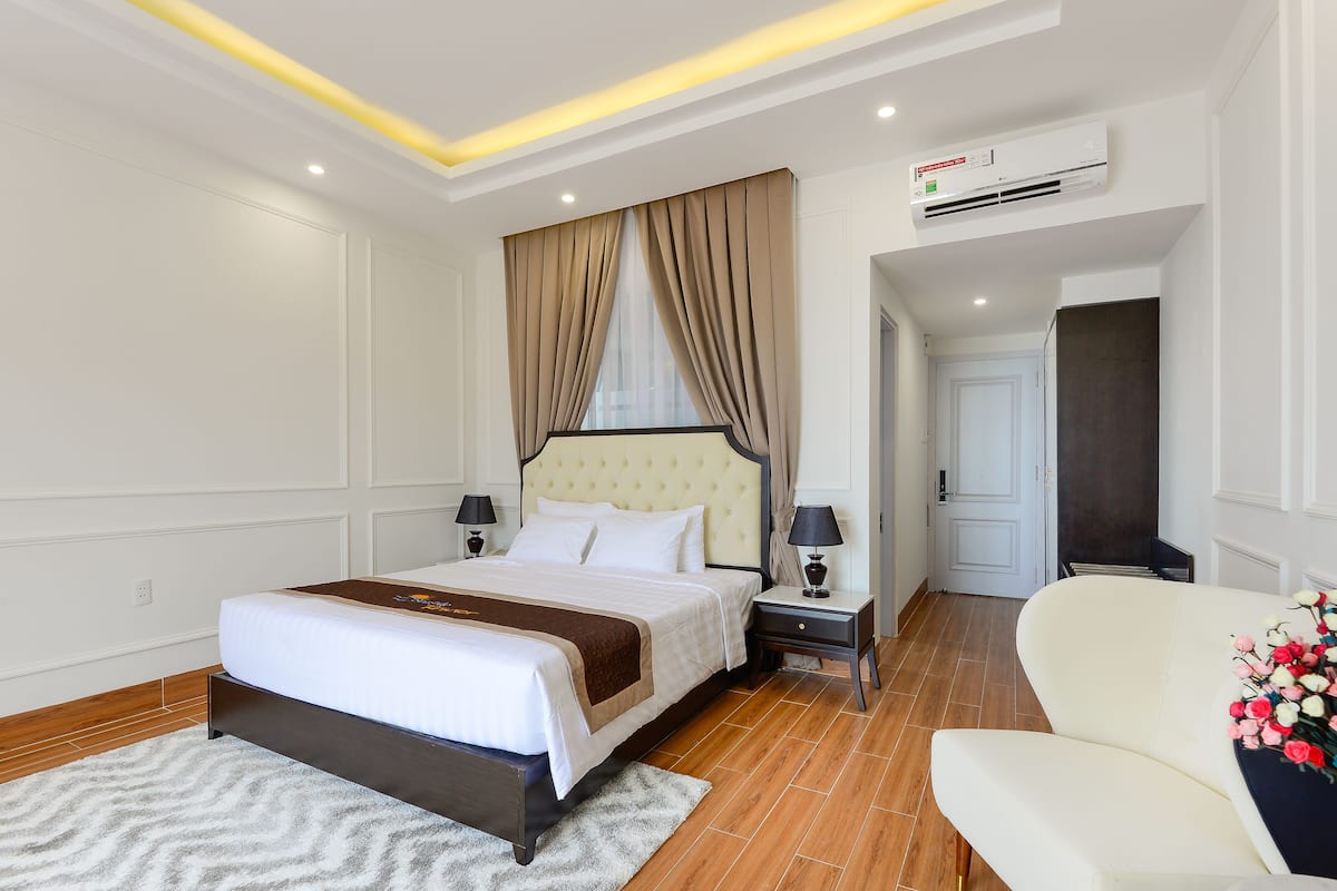 Executive Beachfront with Balcony | 2 bedrooms, memory foam beds, free minibar items, in-room safe