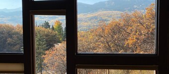 Beautiful Snowmass Village Family Home, Stunning Mountain Views Sleeps 8