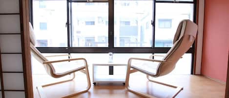 Apartment | 4 bedrooms, desk, free WiFi