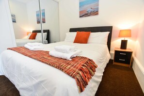 City Studio | Desk, iron/ironing board, free WiFi, bed sheets