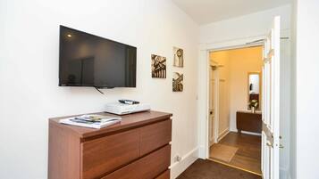 Desk, iron/ironing board, free WiFi, bed sheets