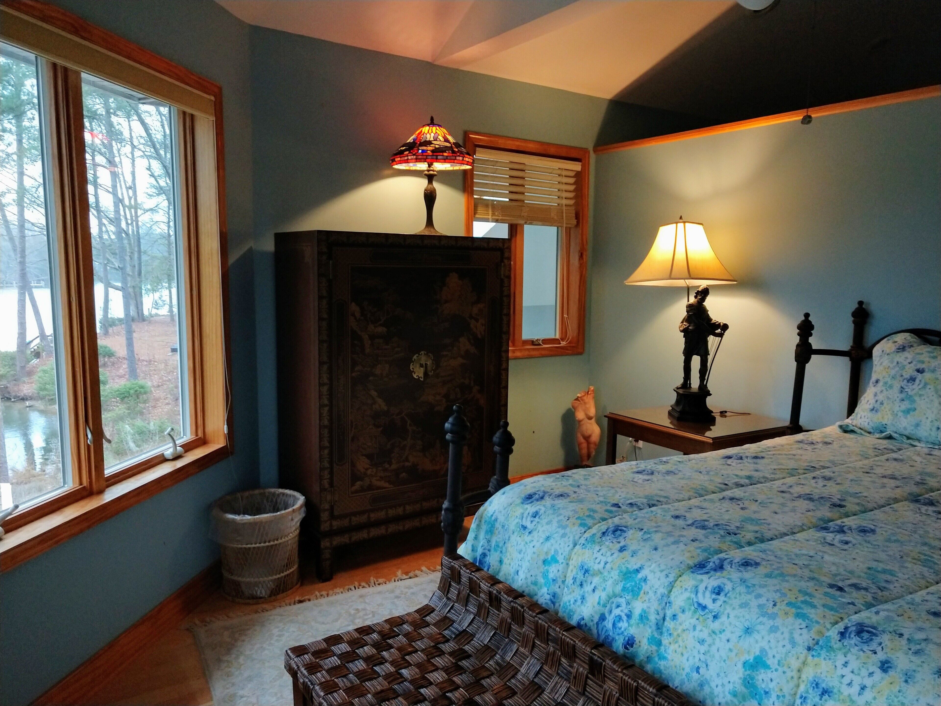 2 bedrooms, in-room safe, iron/ironing board, WiFi