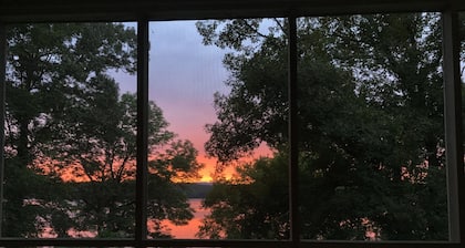 Perfect Fishermen's Retreat op de rivier de Tennessee of een ontspannen familie-uitje.