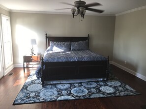 4 Schlafzimmer, Bügeleisen/Bügelbrett, Reisekinderbett, kostenloses WLAN