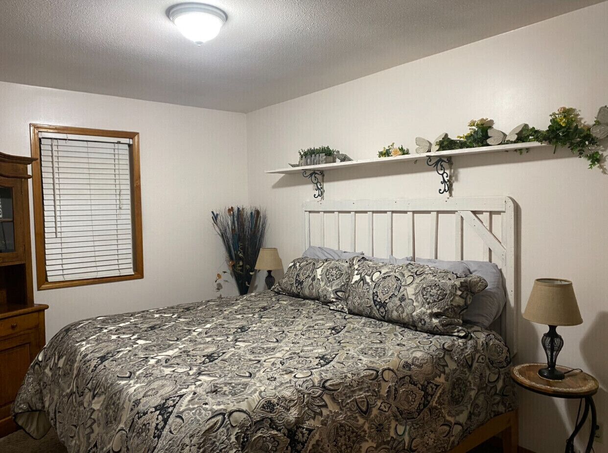 5 bedrooms, in-room safe, iron/ironing board, travel crib