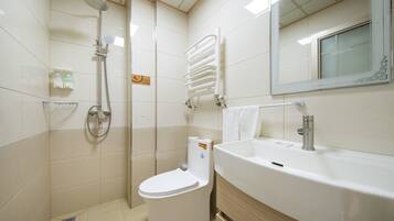 Premier Room, Non Smoking | Blackout curtains, free WiFi, bed sheets