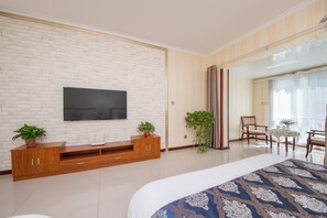 Twin Room, Non Smoking | Blackout drapes, free WiFi, bed sheets - Fu Yin Apartment (Xi'an)
