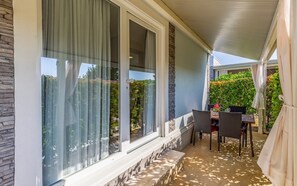 Outdoor dining - Mobile home / MH Luxury 1 (Banjole)