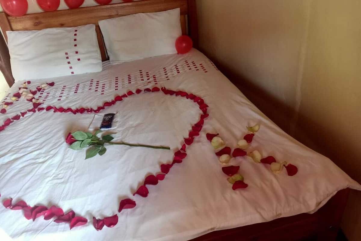 In-room safe, individually furnished, soundproofing, bed sheets