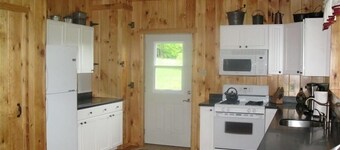 Unbefleckte / Angeln / Schwimmen / Sportplatz / Günstig gelegen / Ice Cream Shop