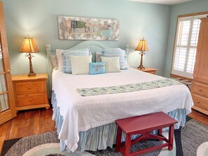 1 bedroom, Internet, bed sheets - Cabana II:  Perfect getaway for two that offers a shared pool (Ocracoke)