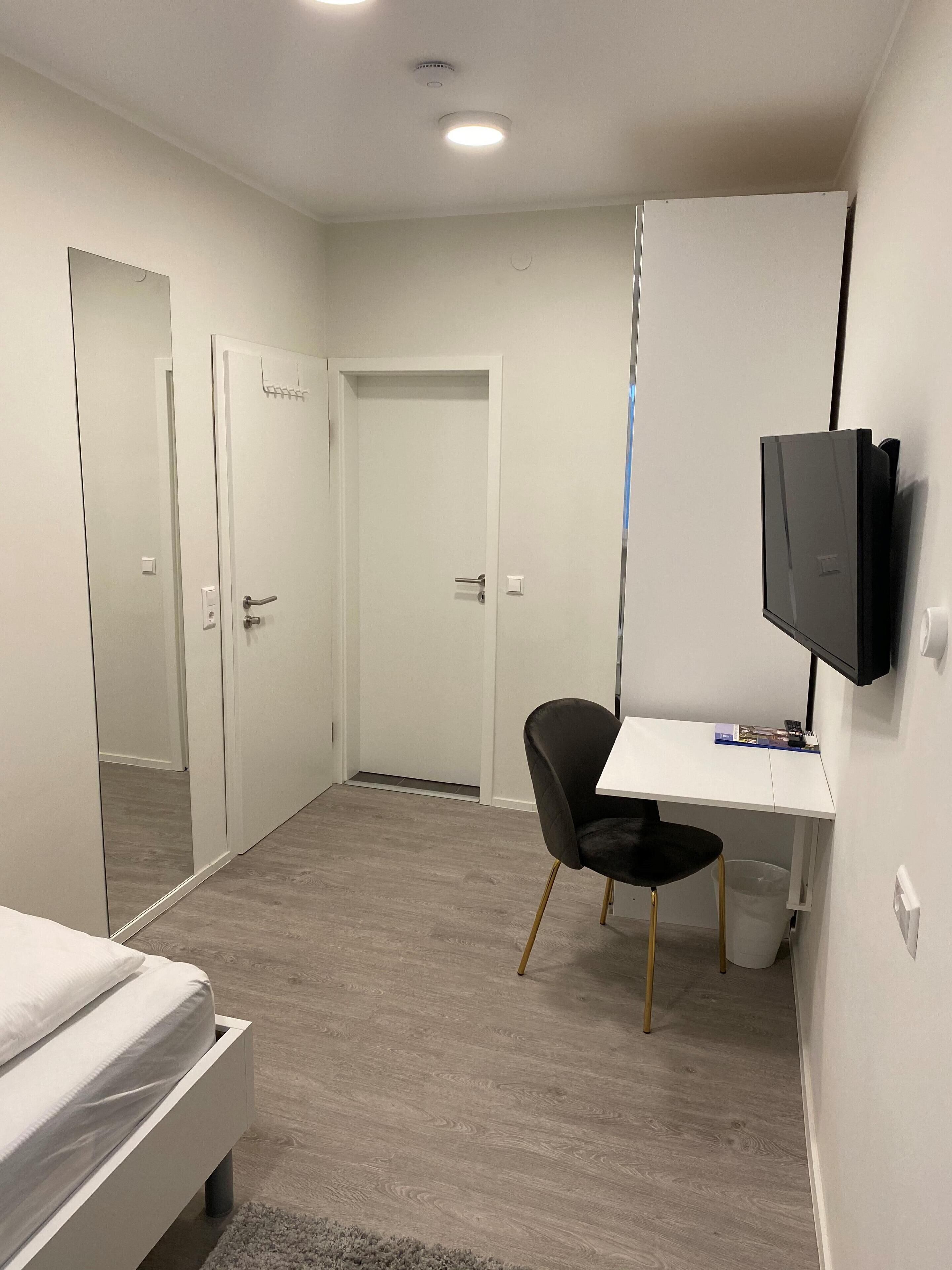 single room, private bathroom | wifi