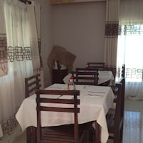 Se sirven desayunos, almuerzos y cenas