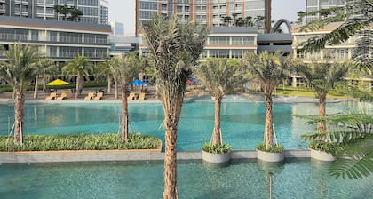 Gold Coast PIK Sea View Apartments by LongeSuites