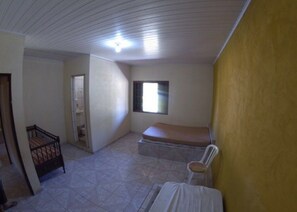 5 bedrooms, free WiFi - Wonderful Villa w/ 2 Suites + 3 Bedrooms w/ Pool and Barbecue with Advance (São Roque)