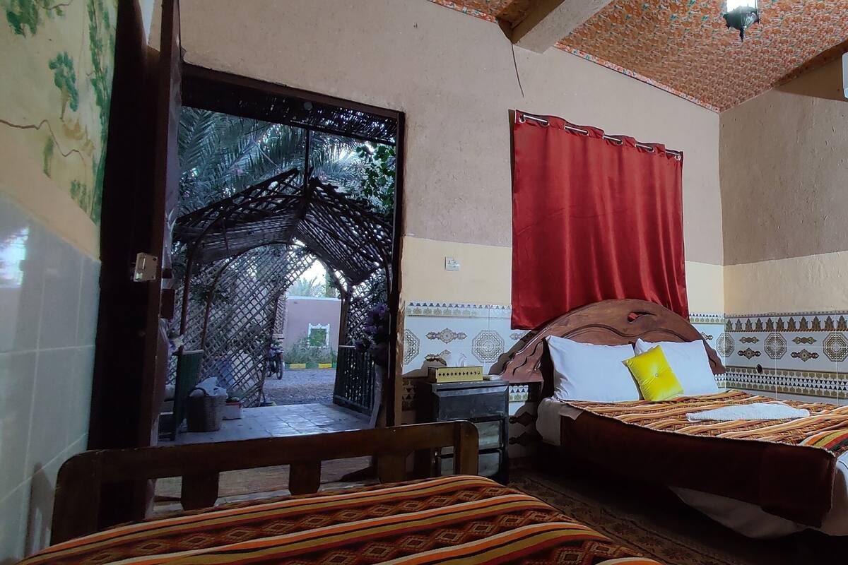Classic Suite, Private Bathroom | Desk, blackout curtains, soundproofing, iron/ironing board (on request)