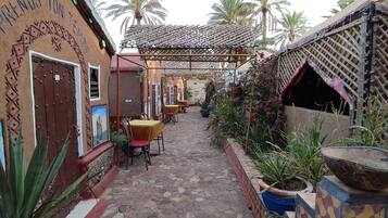 Economy Cabin, Shared Bathroom | 1 bedroom, desk, blackout drapes, soundproofing