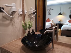 Shower, hair dryer, bathrobes, slippers - Fang Chiang Mai (Chiang Mai)