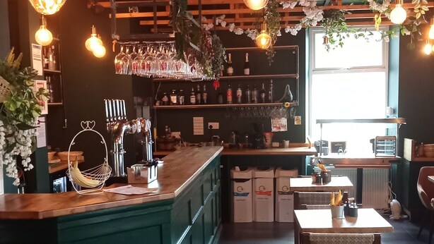 Restaurant - Windsor Hotel & Bar (Merthyr Tydfil)