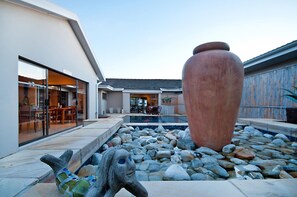 Property grounds - Africa Beach B&B (Gqeberha (Port Elizabeth))
