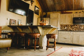 Interior - Garden Cottage at Rockin Star Ranch (Brenham)