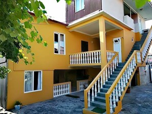 Front of property - Guest house Kobuleti (Kobuleti)