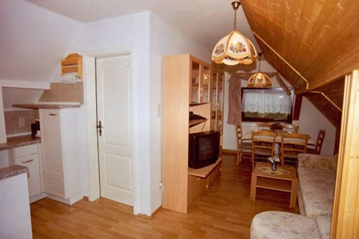 Apartment | Living area | Flat-screen TV