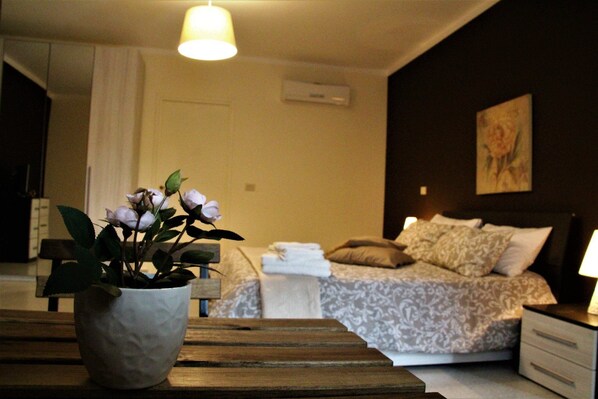 Individually decorated, individually furnished, rollaway beds, free WiFi