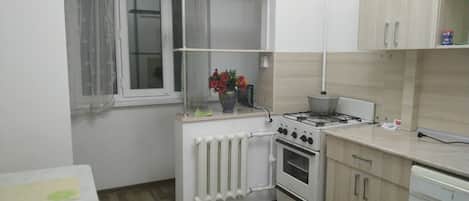 Apartment | Private kitchen | Fridge, oven, stovetop, electric kettle