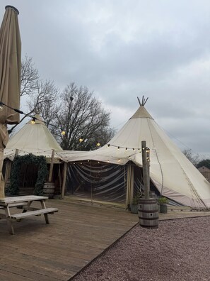 Terrace/patio - Rylands Farmhouse (Wilmslow)