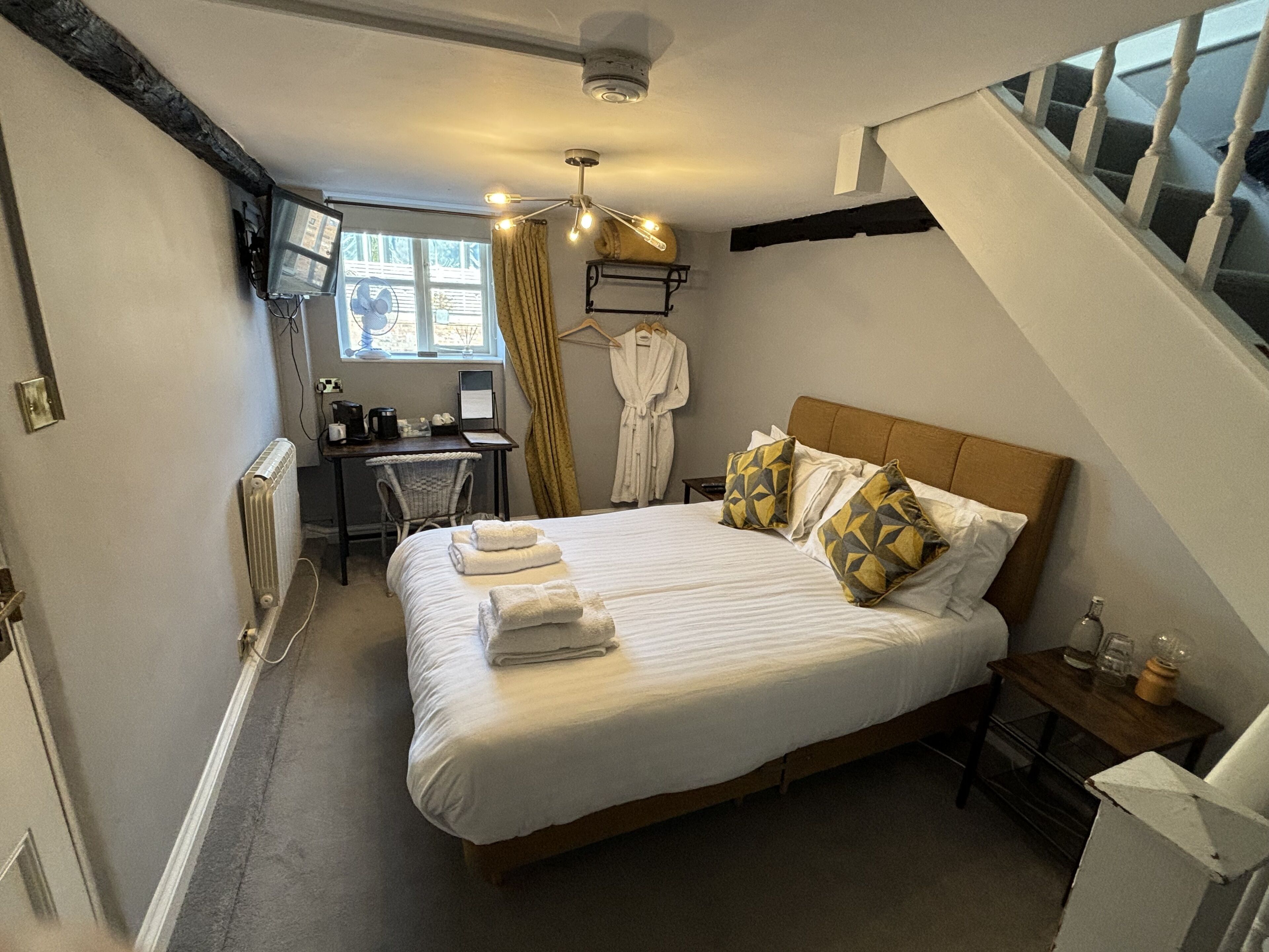 double | 1 bedroom, egyptian cotton sheets, premium bedding